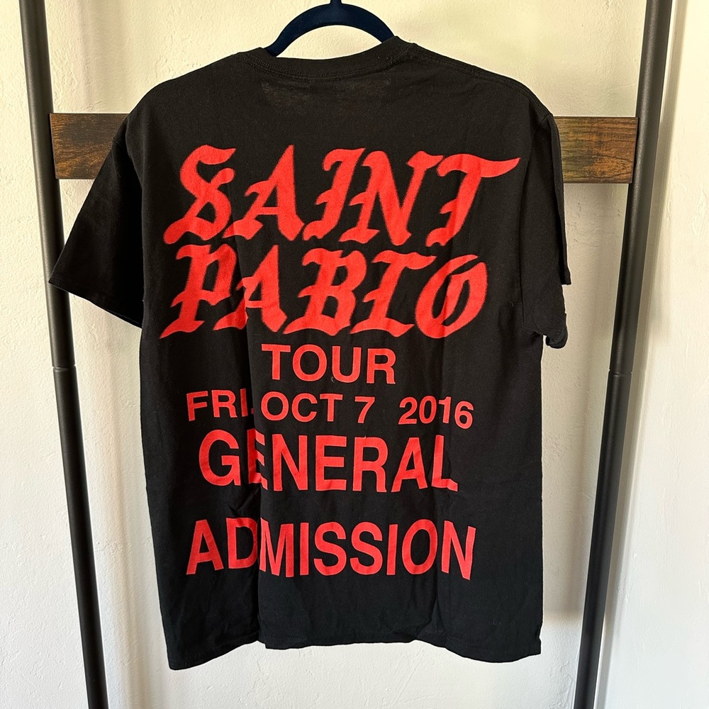 Saint Pablo tour shirt